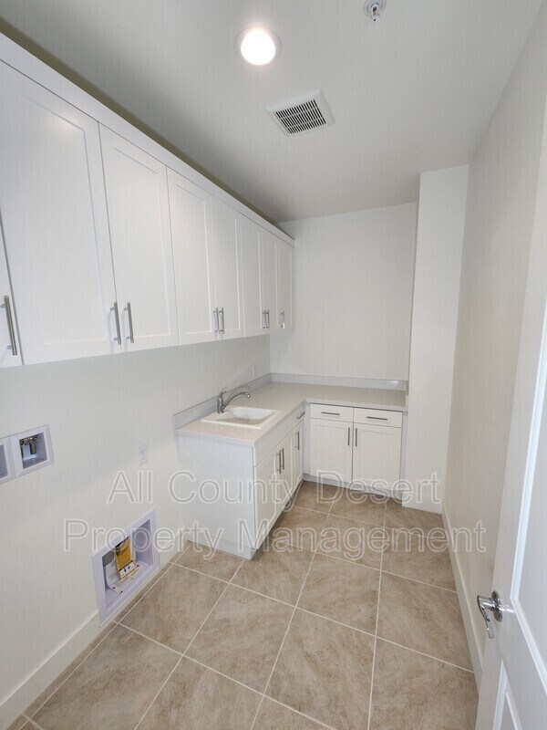 Building Photo - 43345 Passagio Lago Way