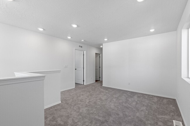 Building Photo - Beautiful Home in Post Falls!