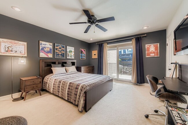 Building Photo - Downtown Austin 2 BD/ 2.5 BA Condo For Lease!