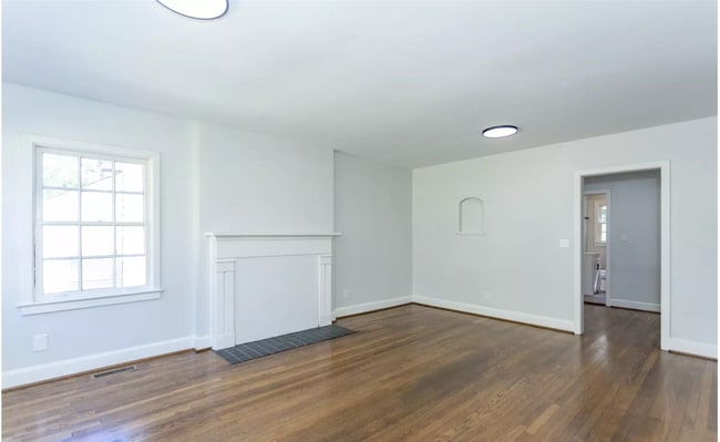 Building Photo - 1523 44th St Ensley