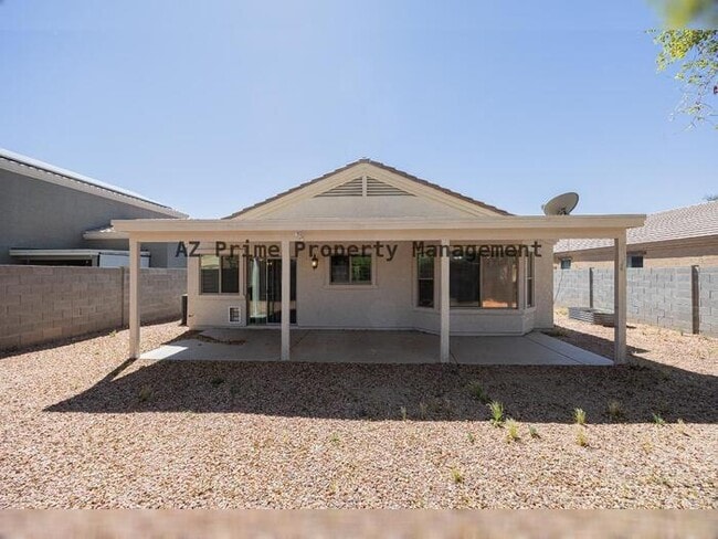 Building Photo - 17432 W Calavar Rd