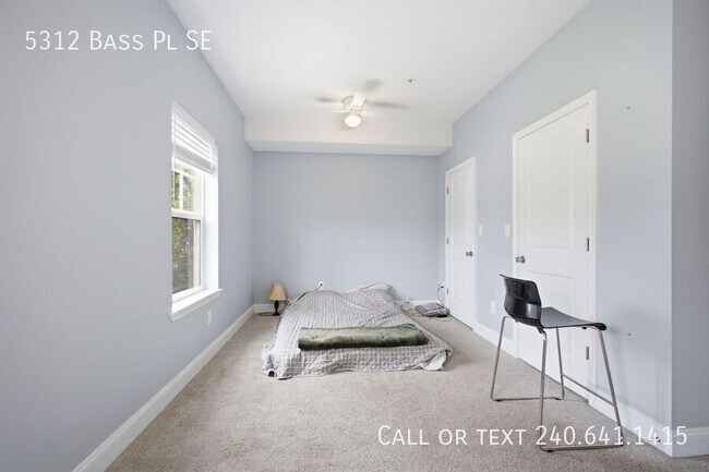 Building Photo - 5312 Bass Pl SE