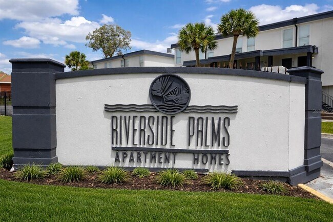 Building Photo - 8425 Cerro Cir