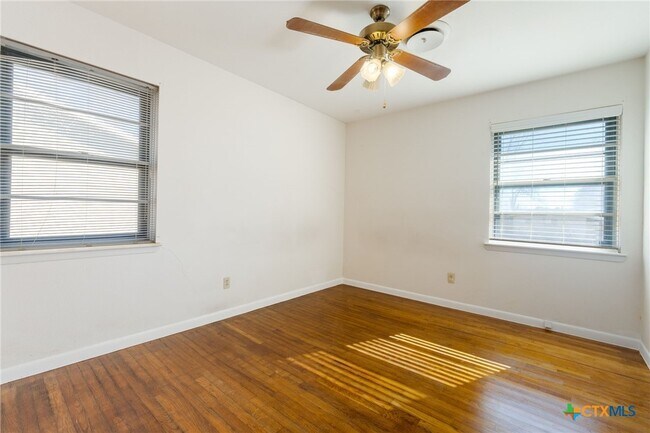 Building Photo - 1313 Carrollton Ave