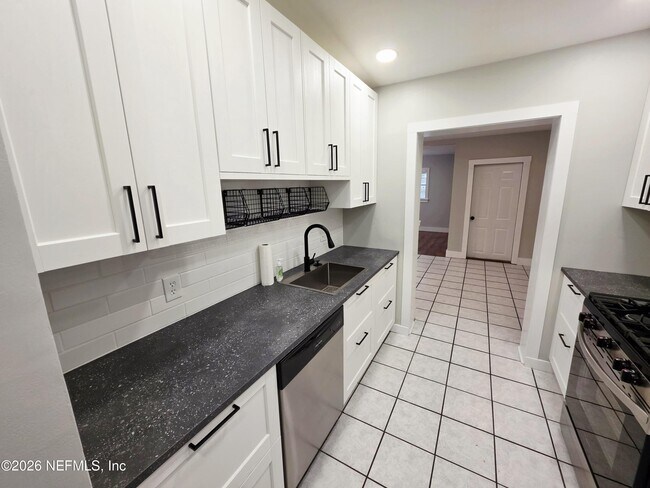 Building Photo - 2146 Antilles Ct