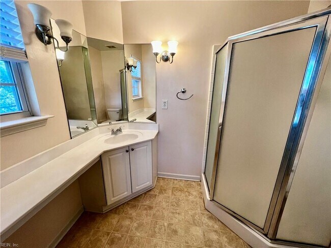 Building Photo - 4581 Duffy Dr