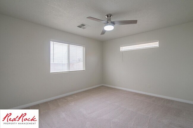 Building Photo - 3 Bedroom Home in Hurricane with Community Pool