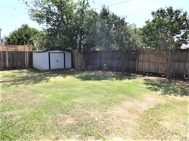 Building Photo - 207 Dove Meadows Lane
