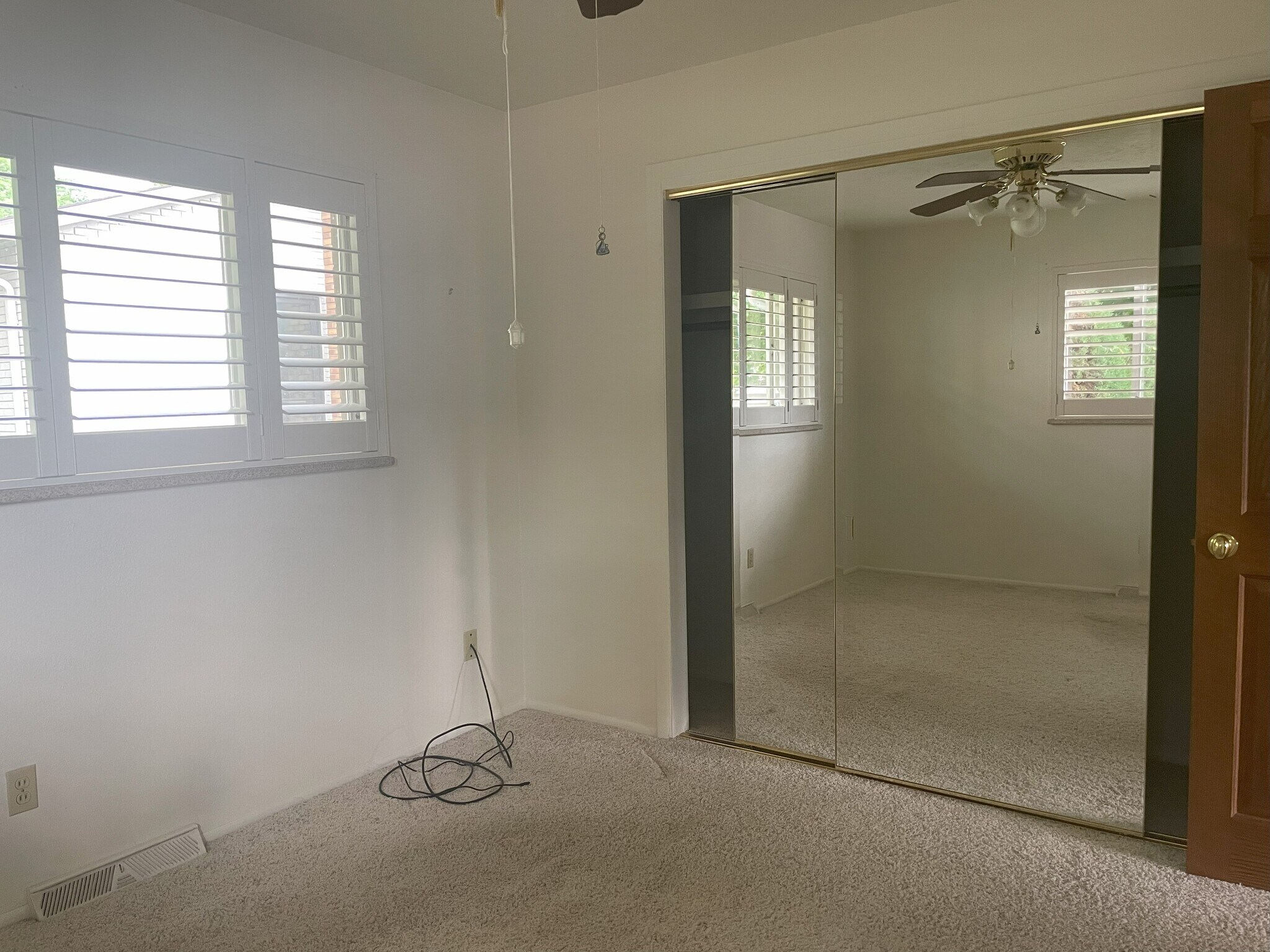 Building Photo - 501 Lois Dr