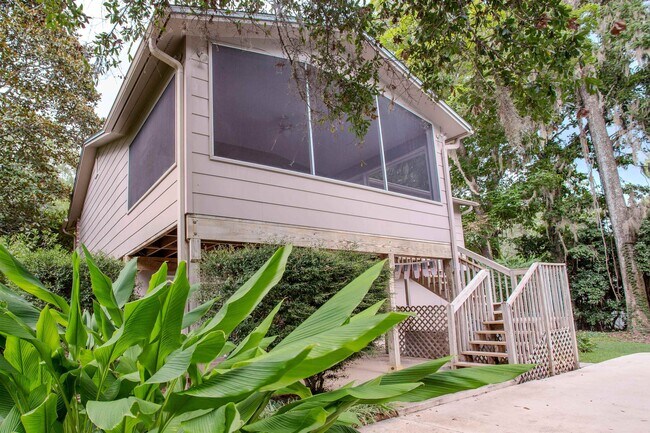 Building Photo - 2992 Corrib Dr