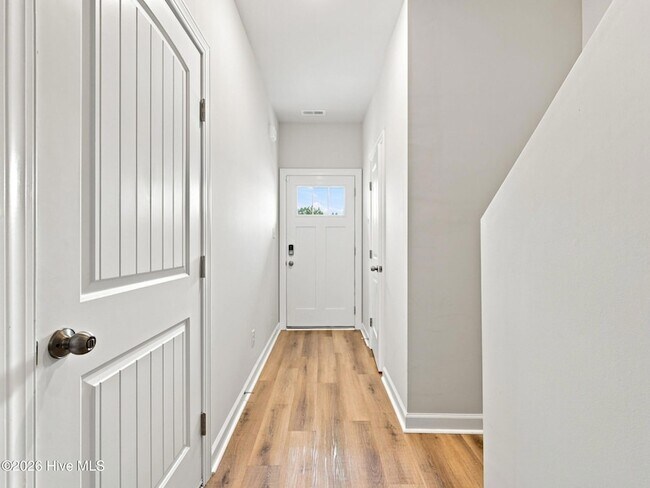 Building Photo - 227 Crab Claw Spit Ln