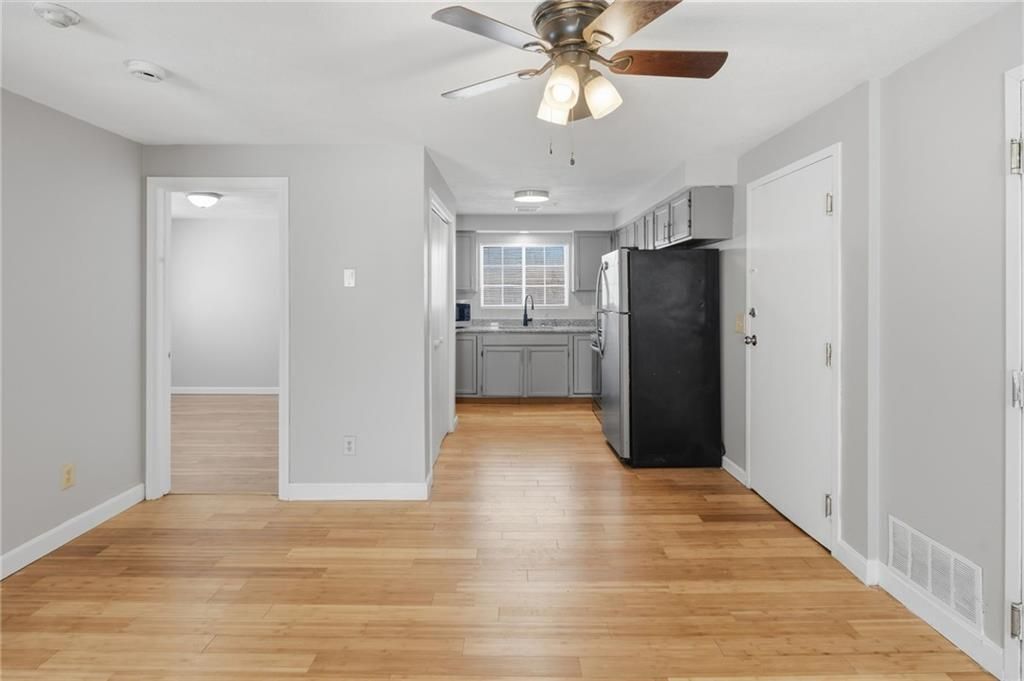 Building Photo - 16 Joseph St