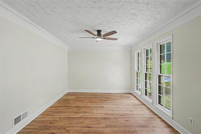 Building Photo - 3947 Camrose Pl