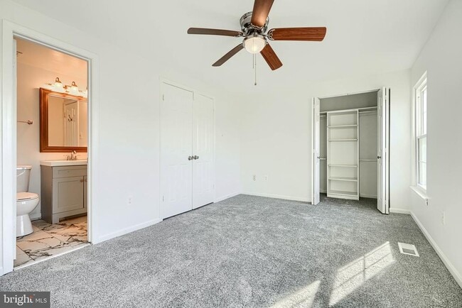 Building Photo - 28 Windersal Ln