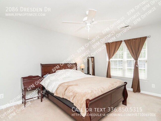 Building Photo - 2086 Dresden Dr
