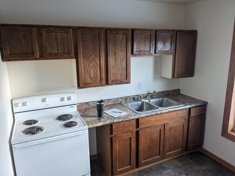 Building Photo - 1114 Roth Ln