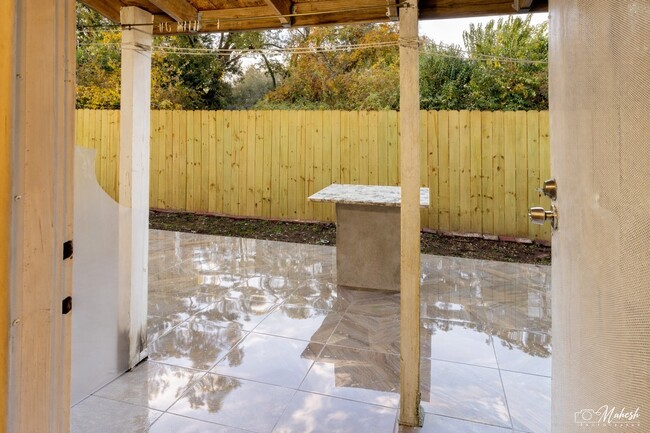 Building Photo - 10904 Panther Ct