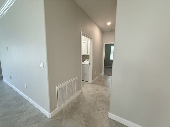Building Photo - 2380 Bartolo Dr