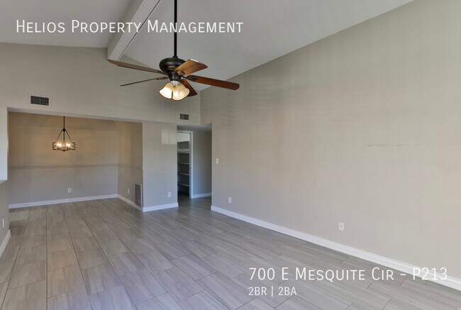 Building Photo - 700 E Mesquite Cir