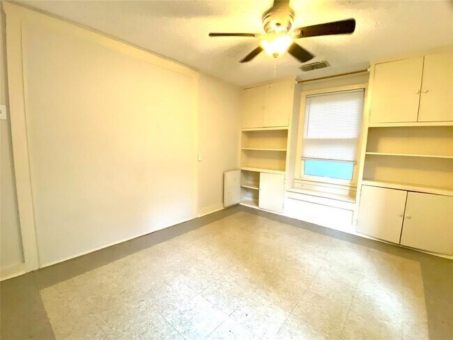Building Photo - 1210 Taylor St