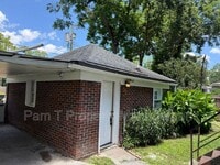 Building Photo - 724 E 49th St