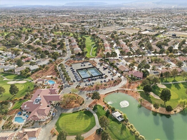 Building Photo - 4904 Winterset Dr