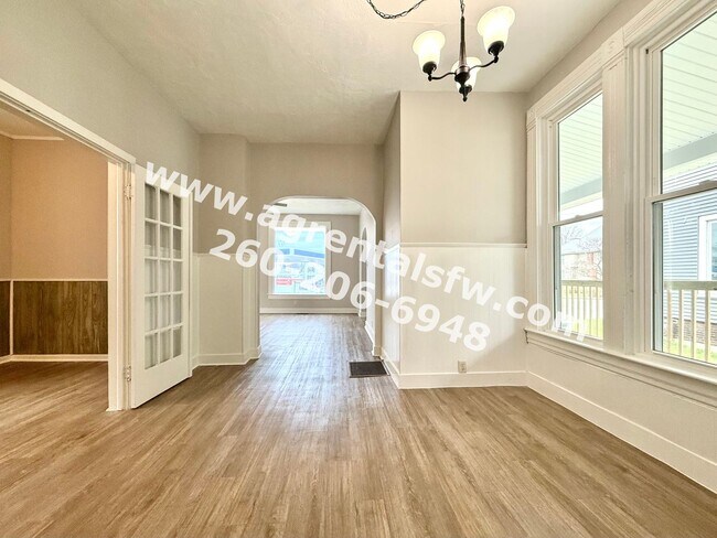 Building Photo - 615 S Jefferson St