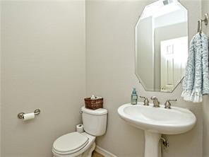 Building Photo - 2737 Plantation Dr