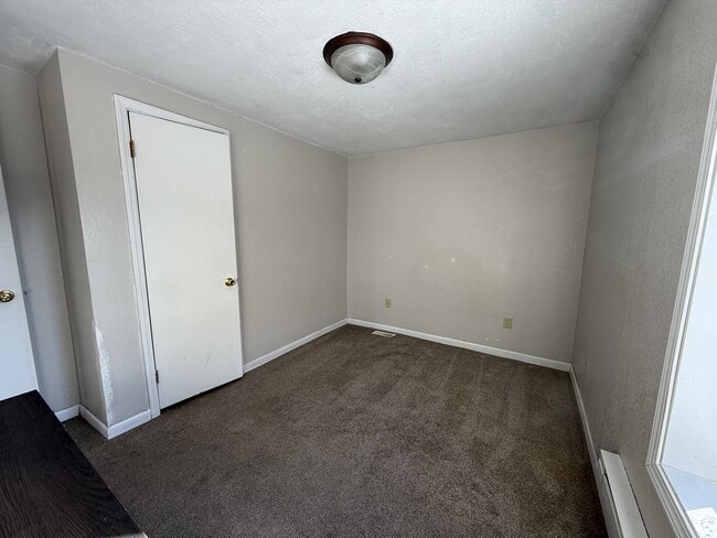 Building Photo - 304 2nd St SW