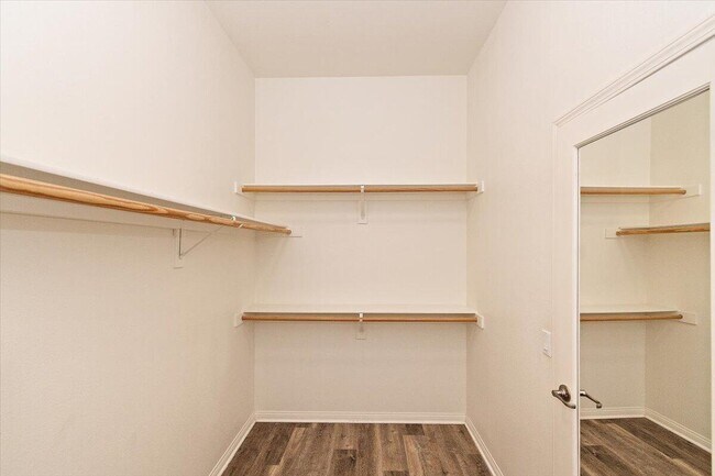 Building Photo - 80215 Queensboro Dr