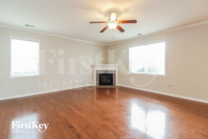 Building Photo - 4609 Meadowside Terrace