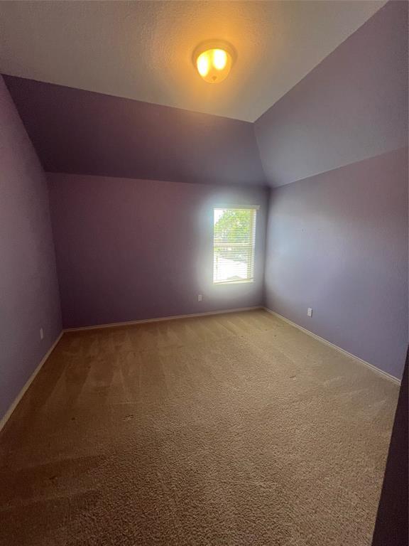 Building Photo - 2911 Meadows Pond Ln