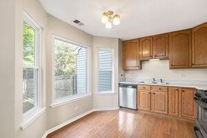 Building Photo - 1255 Huntington Dr