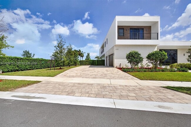 Building Photo - 16709 Botaniko Dr N