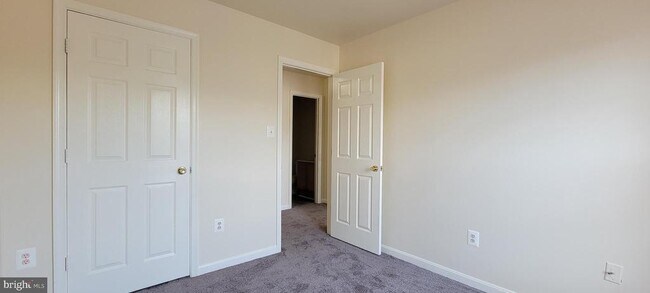 Building Photo - 601 Primus Ct