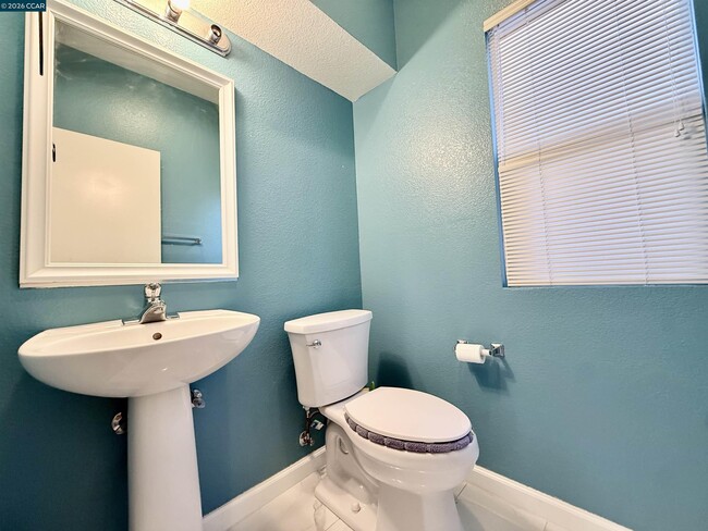 Building Photo - 4311 Pine Creek Cir