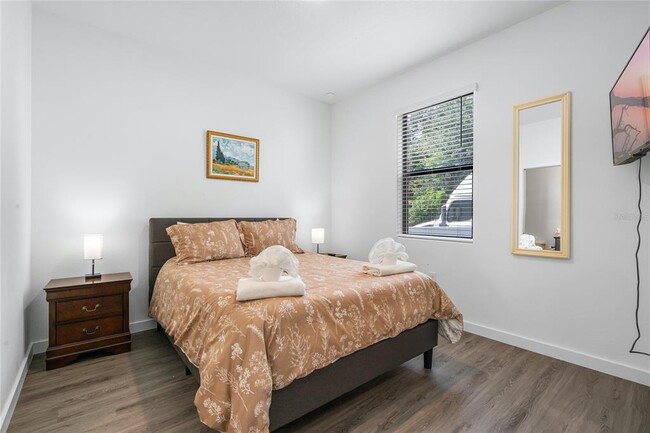 Building Photo - 8779 Zen Dr