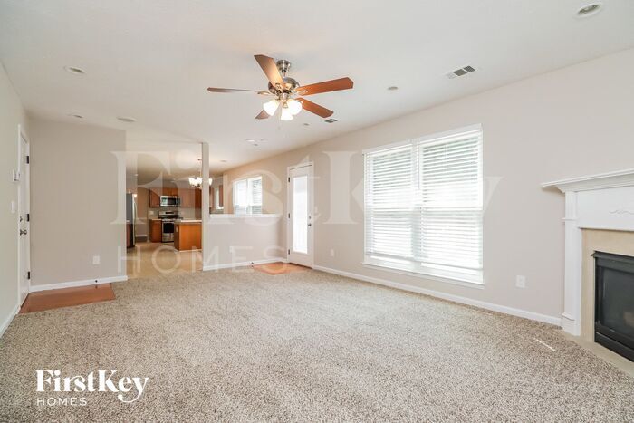 Building Photo - 1705 Bennett Dr