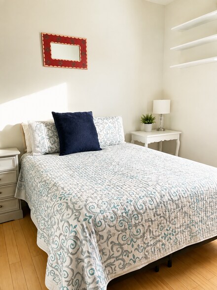 Building Photo - 1661 Washington St