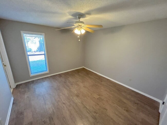 Building Photo - 7084 Texel Cove