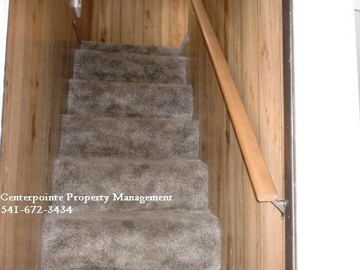 Building Photo - 723.5 W Ballf St