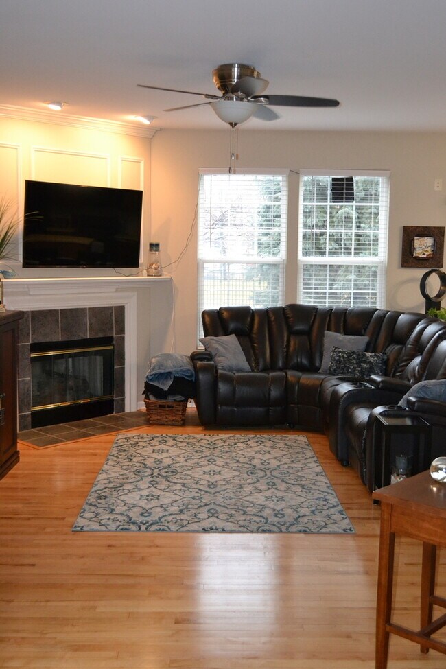 Building Photo - 2990 Peachtree Cir