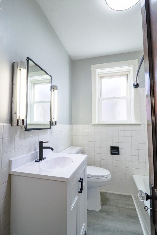 Building Photo - 4932 Loughborough Ave