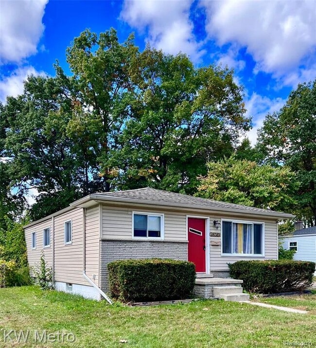 Building Photo - 26381 Osmun St