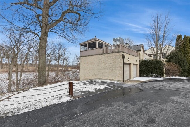 Building Photo - 3760 Gilgare Ln