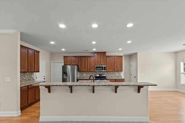 Building Photo - 288 Big Oak Ln