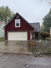 Building Photo - 2416 Sequoia Ct