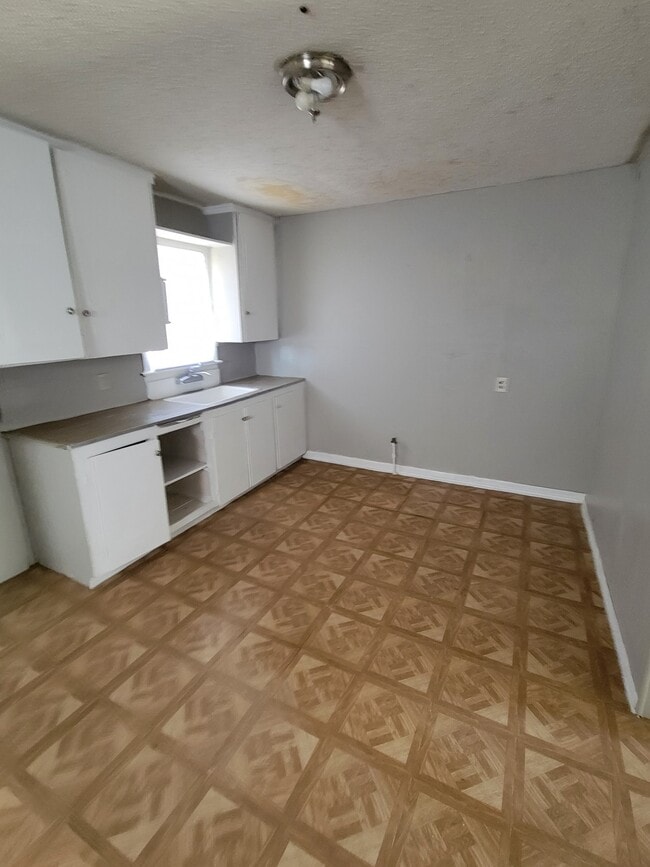 Building Photo - 307 N Alabama St