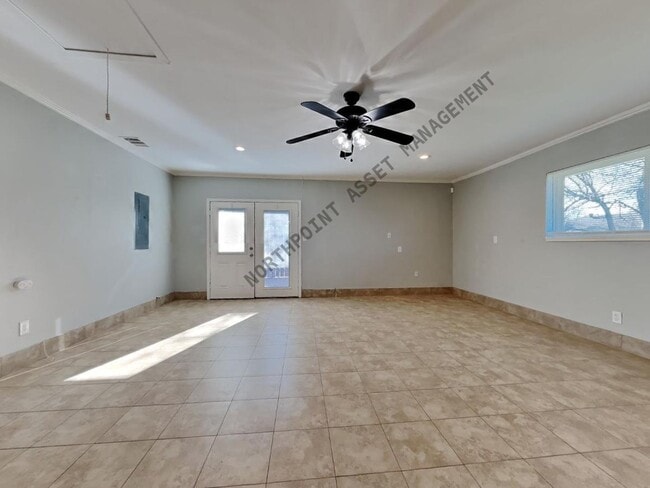 Building Photo - Newly Renovated Single Family Home | 4 BR/2BA | Fenced Backyard