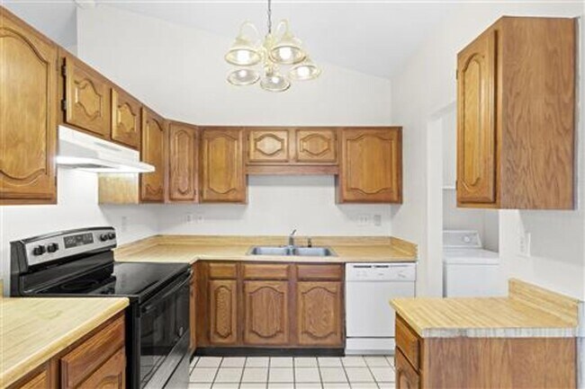 Building Photo - 4626 Larner St